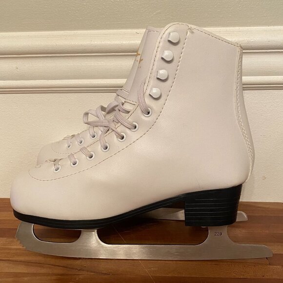 American Athletic Other - Ice Skates by American Athletic Girls Youth Size 5 White Ice Figure Skating Shoe